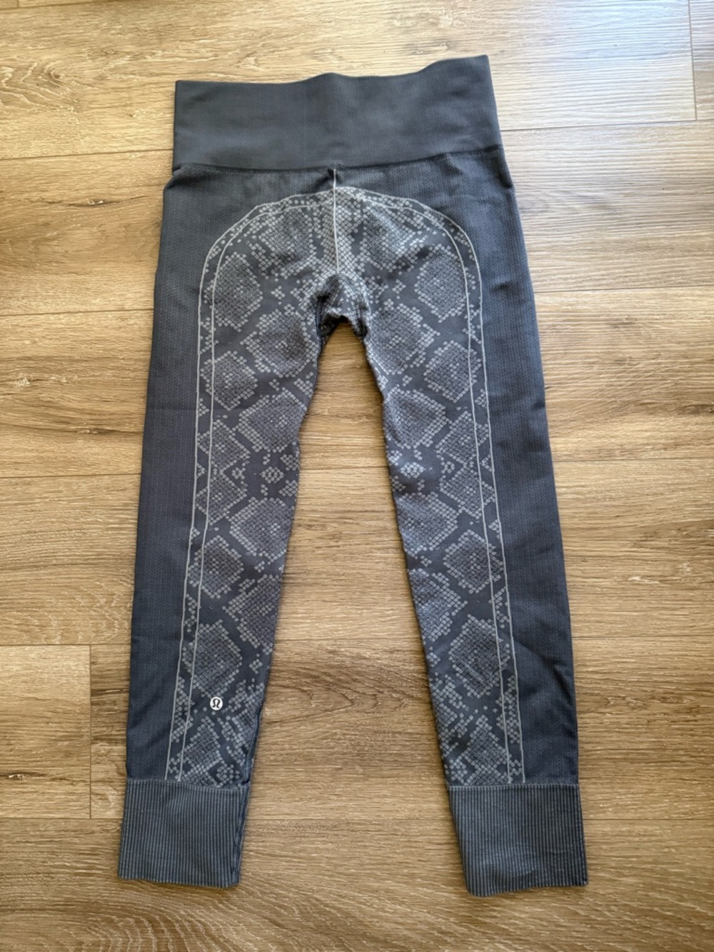Lululemon Gray Snake-Print Leggings